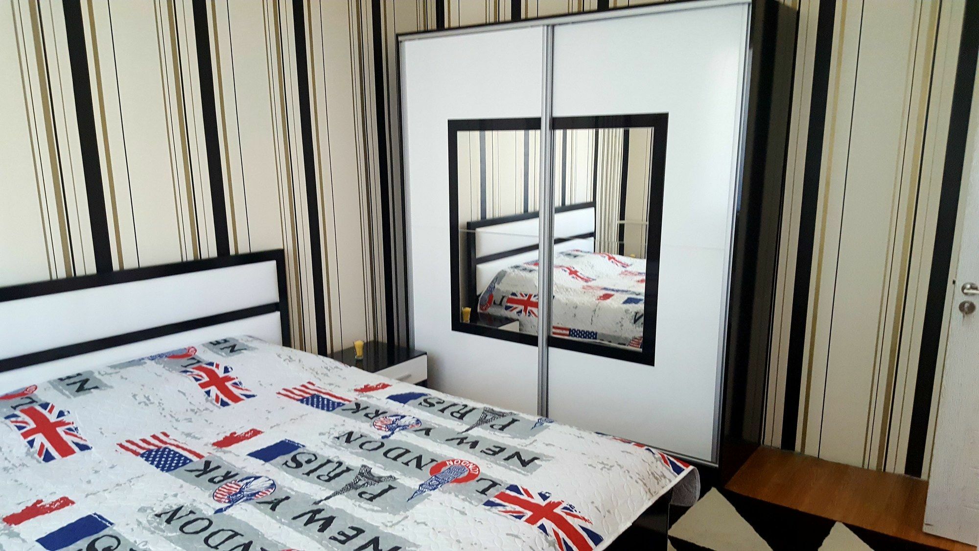Modern Home Apartment Airport Софія Екстер'єр фото